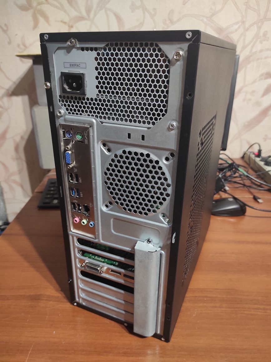 Потужний та бюджетний системник AMD FX-8320 / 8гб ddr3 / Quadro FX