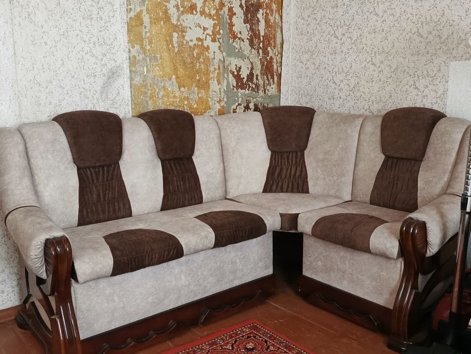 Продам м'який кухонний куточок.