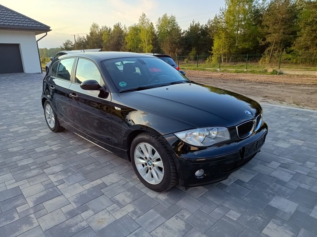 BMW Serii 1 2007r. 1.6 benzyna