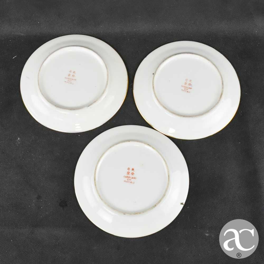 Conjunto 3 pratos em porcelana da China, decoração Mandarim circa 1970