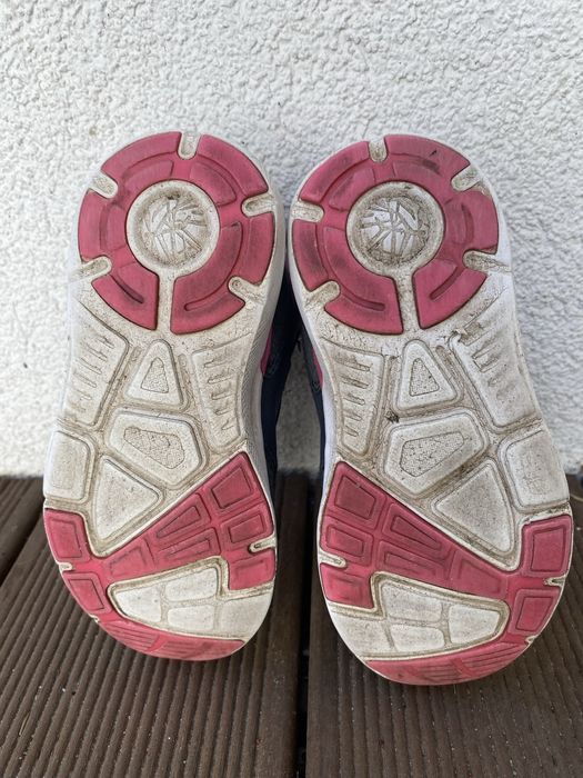 Sneakersy, buty a’la adidasy Primigi dla dziewczynki, granatowe r.28