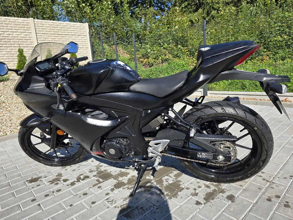 Suzuki GSX - R125