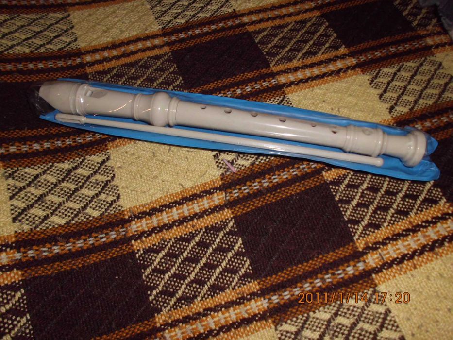 artykuły szko 7 szt piórnik,flet,długopisy zmazywalne.itd...  cena 47