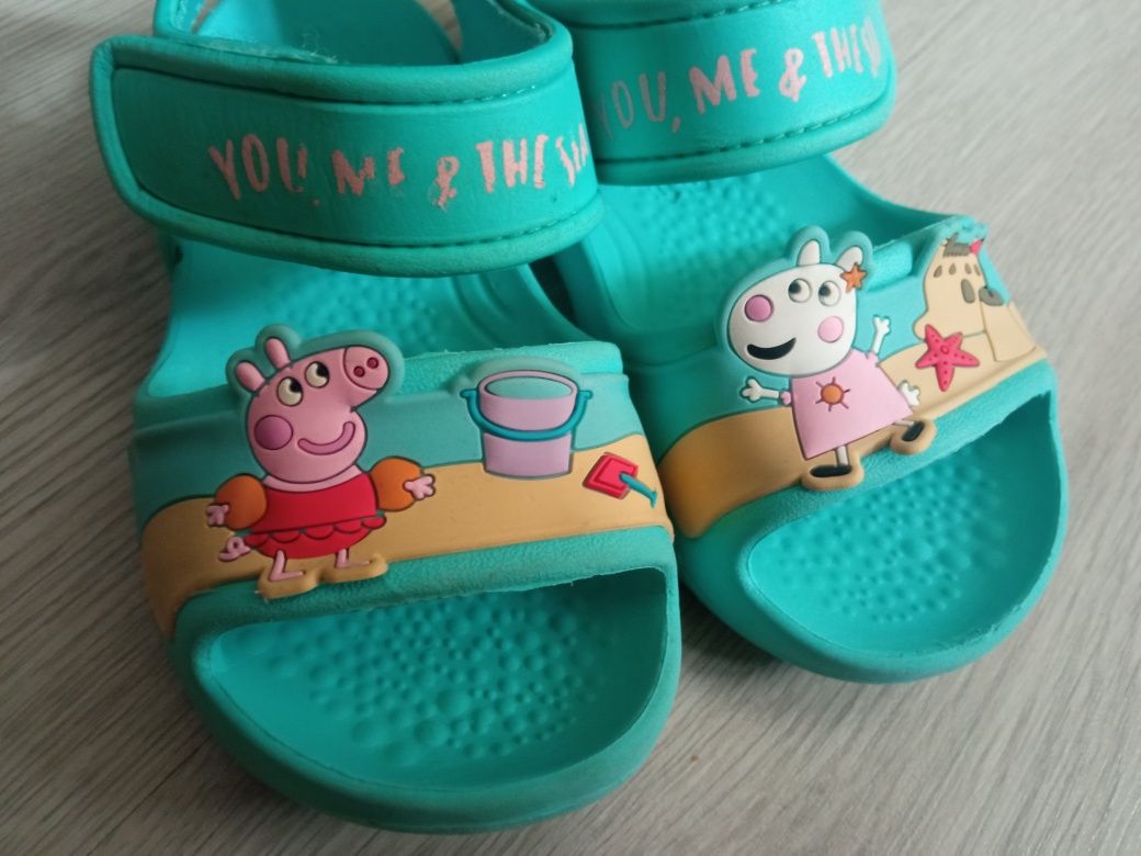 Продам босоніжки Next Свинка Пеппа ( по типу Crocs).