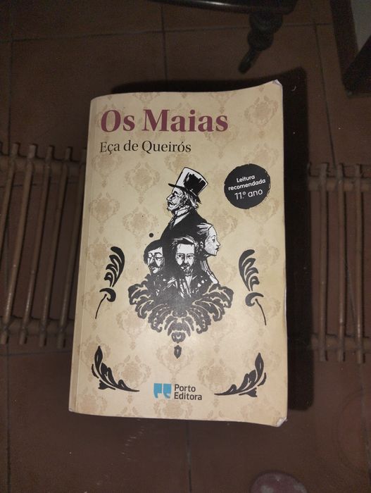 Livro " Os Maias" de Eça de Queirós