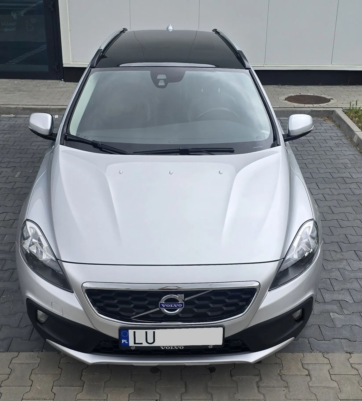 Volvo V40 Cross Country CROSS COUNTRY + Ocean Race, D2, Panorama, Skora, hak i inne