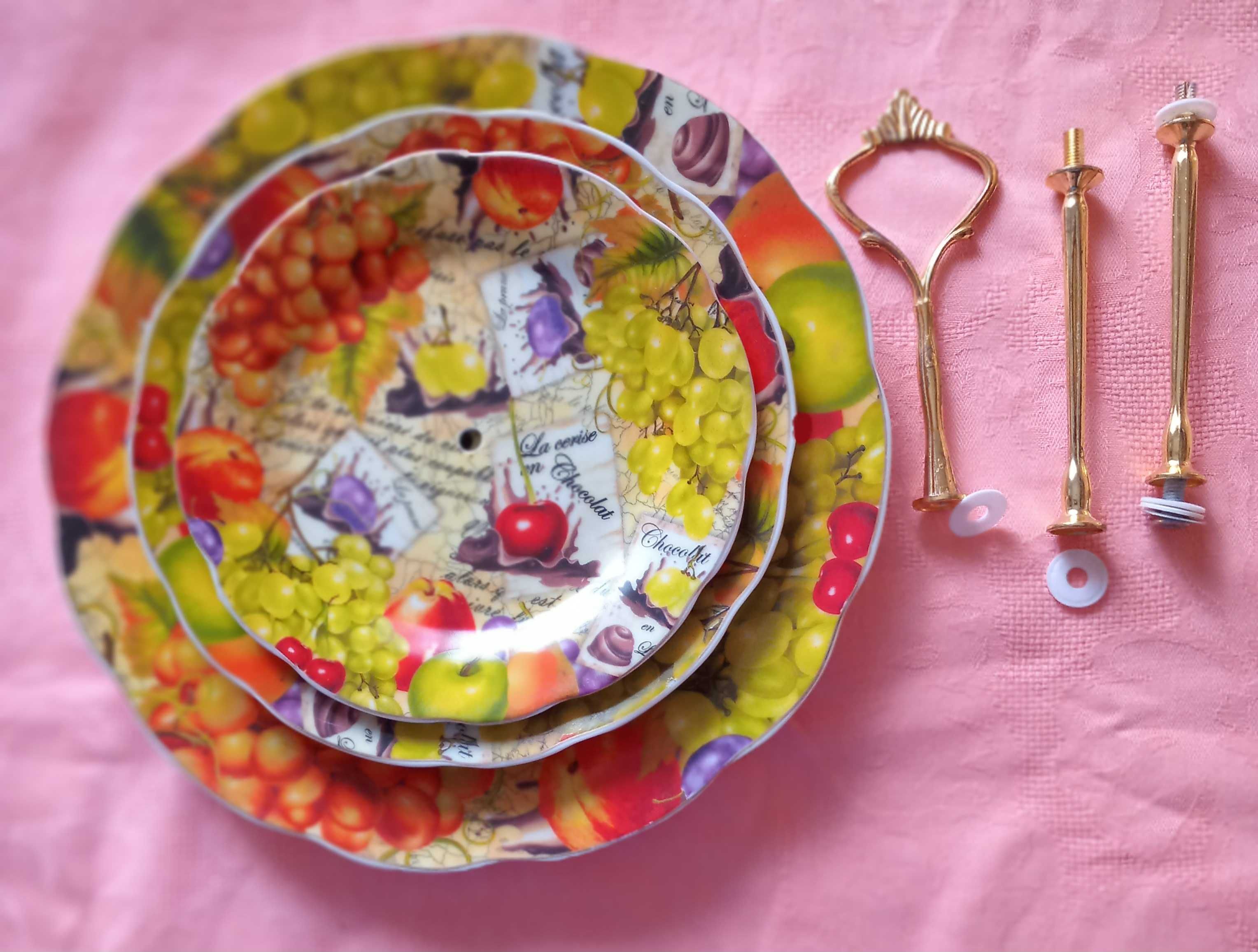 Триярусна фруктівниця від компанії Bona Di Creative Ceramics