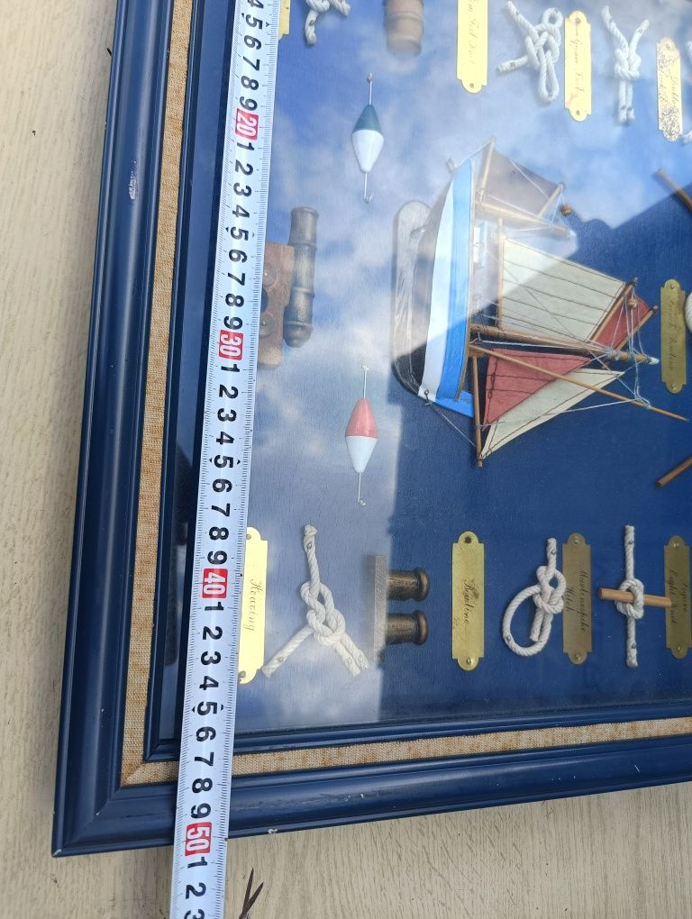 Węzły żeglarskie w drewnianej ramie