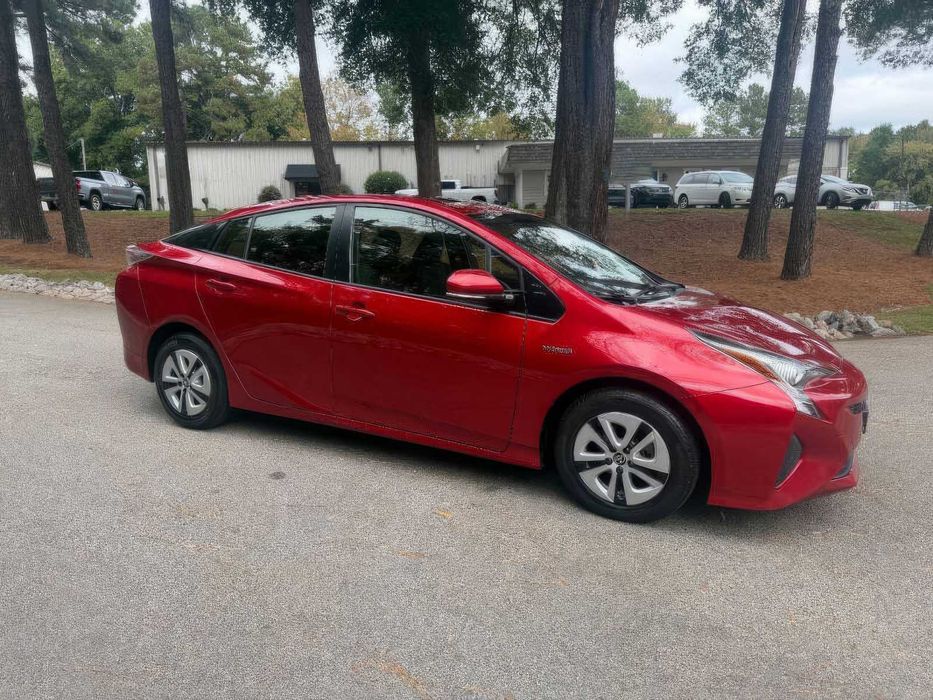 Toyota Prius Three      2016