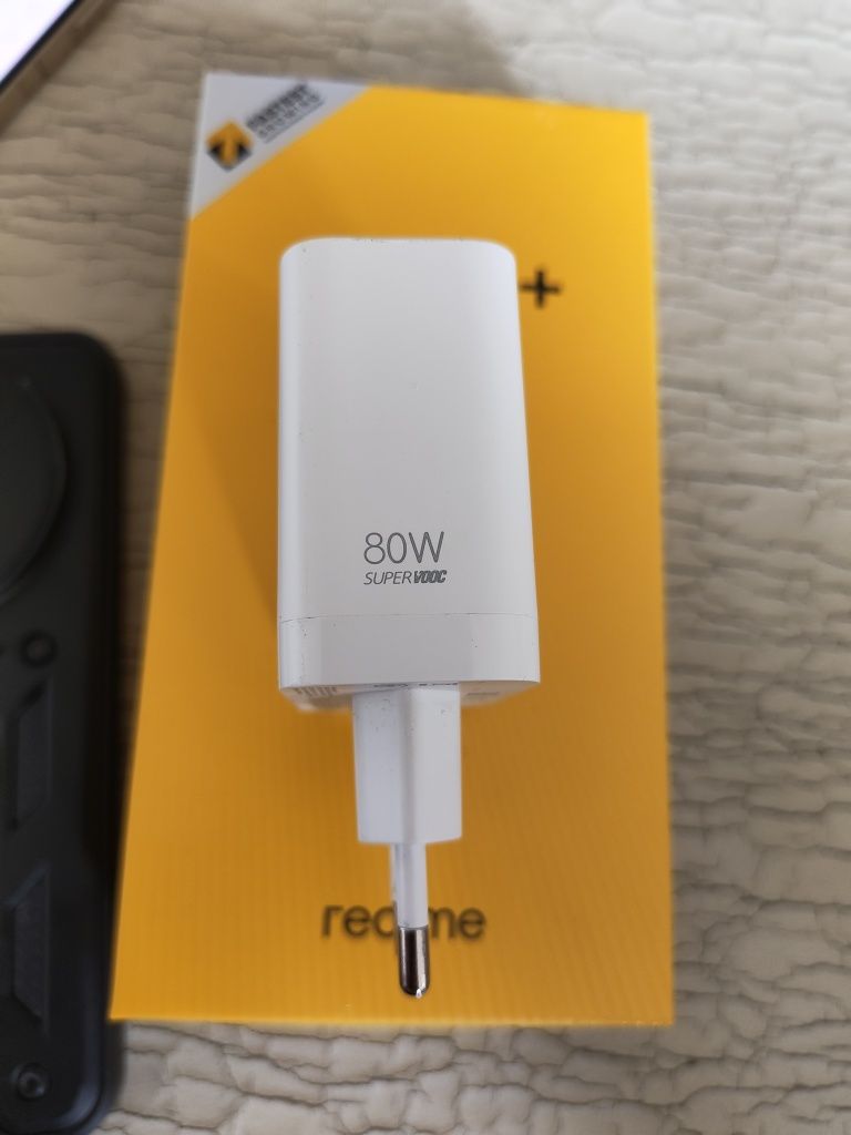 Realme 12+ 5G 12/512 Beżowy + ładowarka Super VOOC 80W