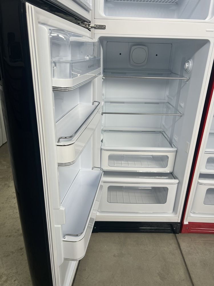 Холодильник Smeg FAB30