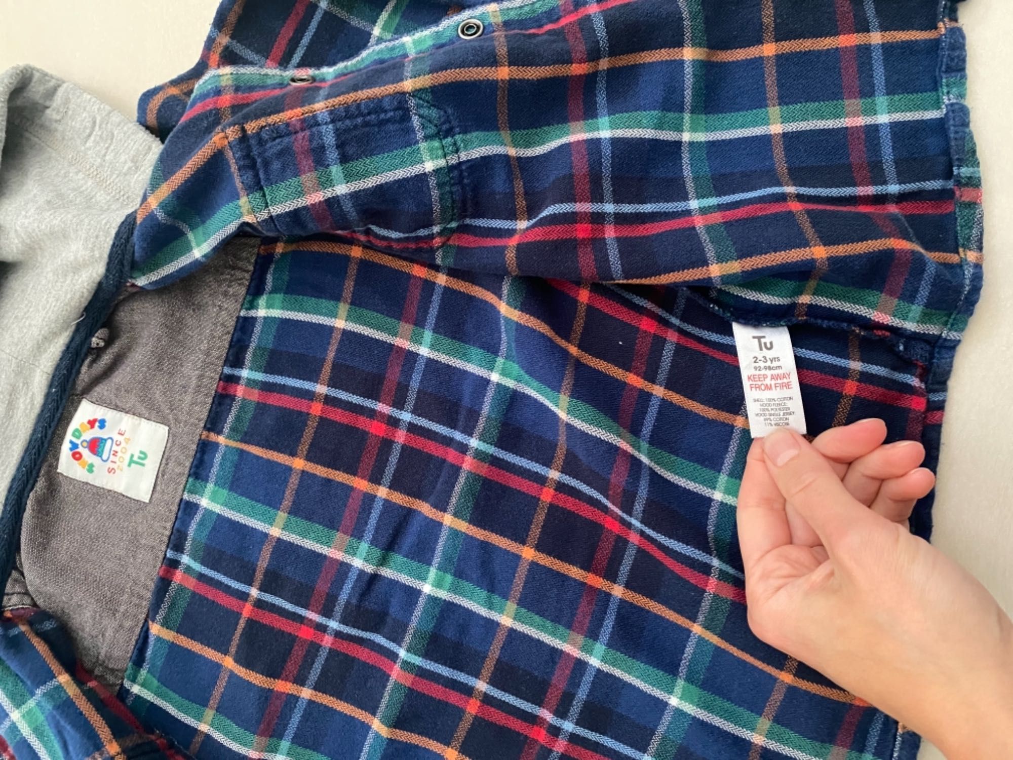Комплект фирменной одежды для мальчика 2-3 года
