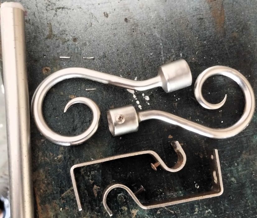 Varão Cortinado Metal Cromado + Suportes Parede + Topos Decorativos