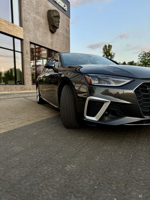 Audi a4 b9 sLine гібрид