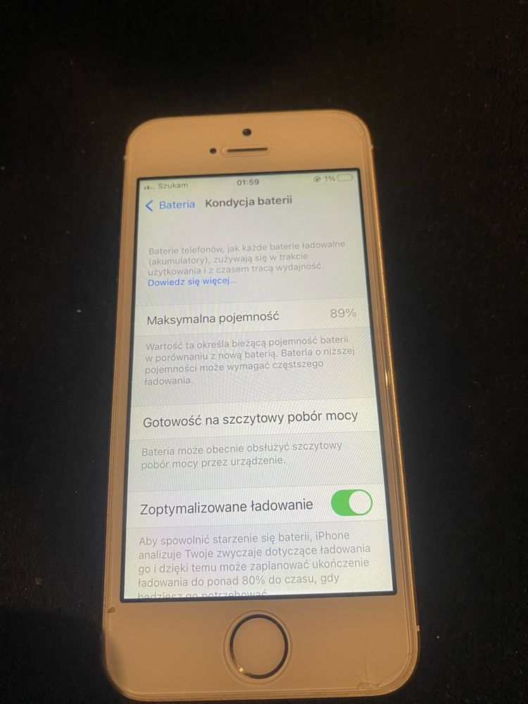 iPhone SE (2016)