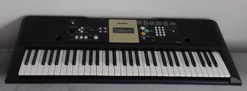 Keyboard Cyfrowy Yamaha YPT-220 Funkcja Lekcji MIDI LCD