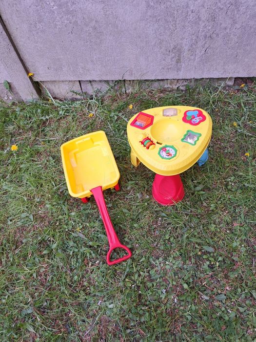 Stolik dla malucha Tesco i wózek