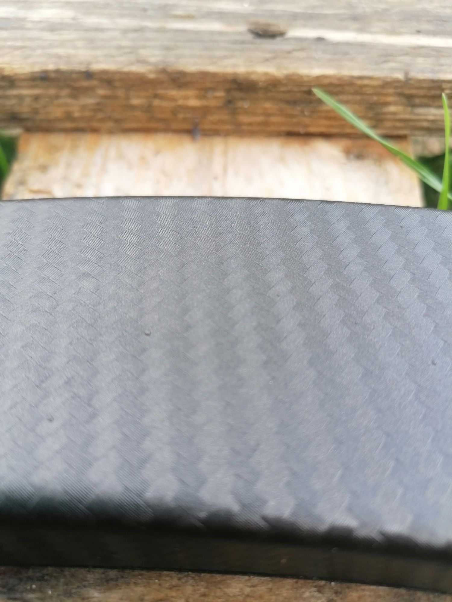 Clio IV 12- carbon listwa błotnika nakładka prawy przód prawa przednia