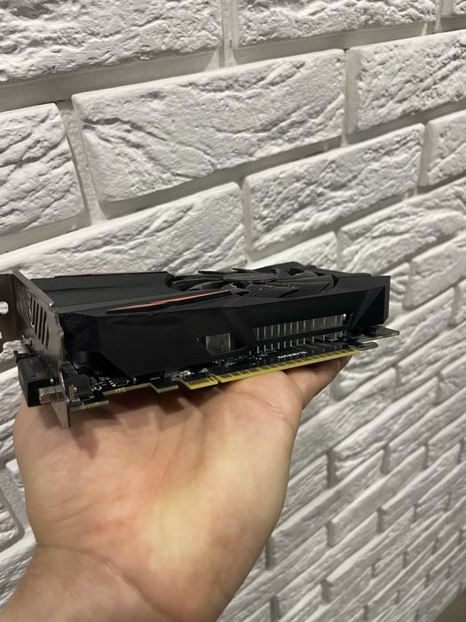 RTX 1050ti Gigabyte 4gb