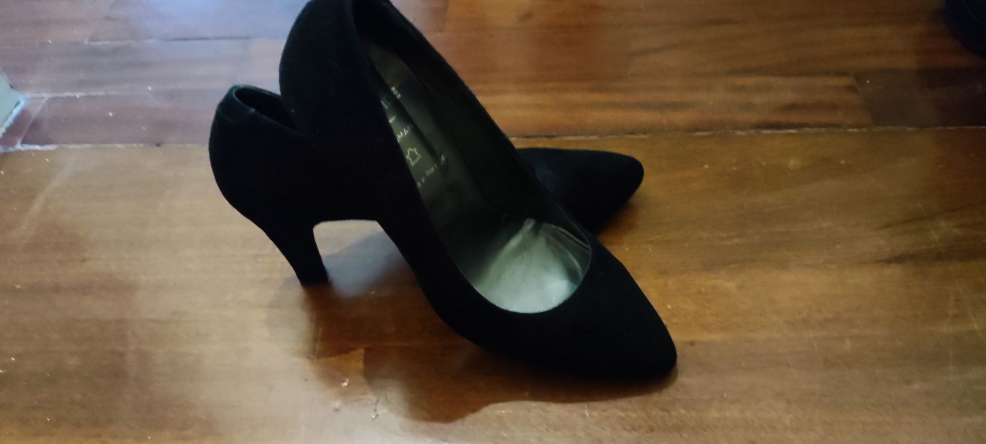 Sapato veludo Senhora