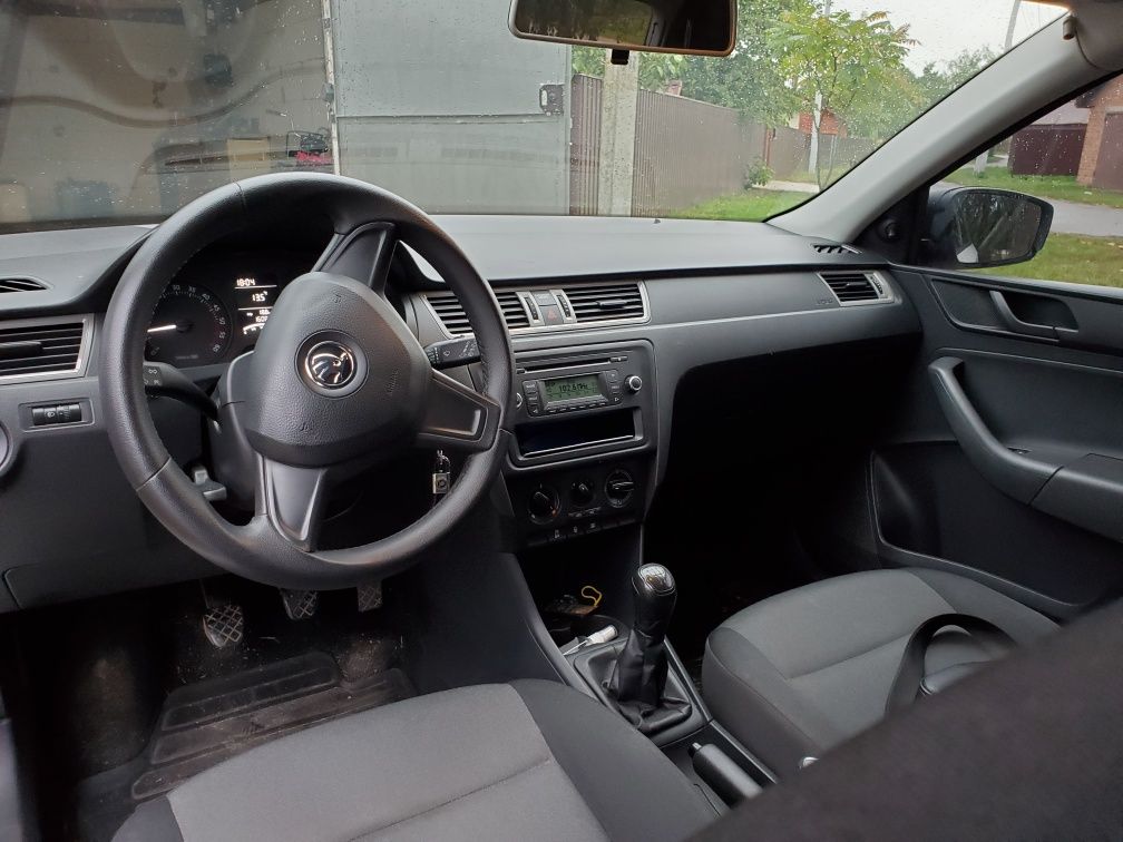 Продам skoda rapid шкода