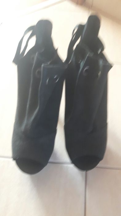 Letnie szpilki Nine West r.36