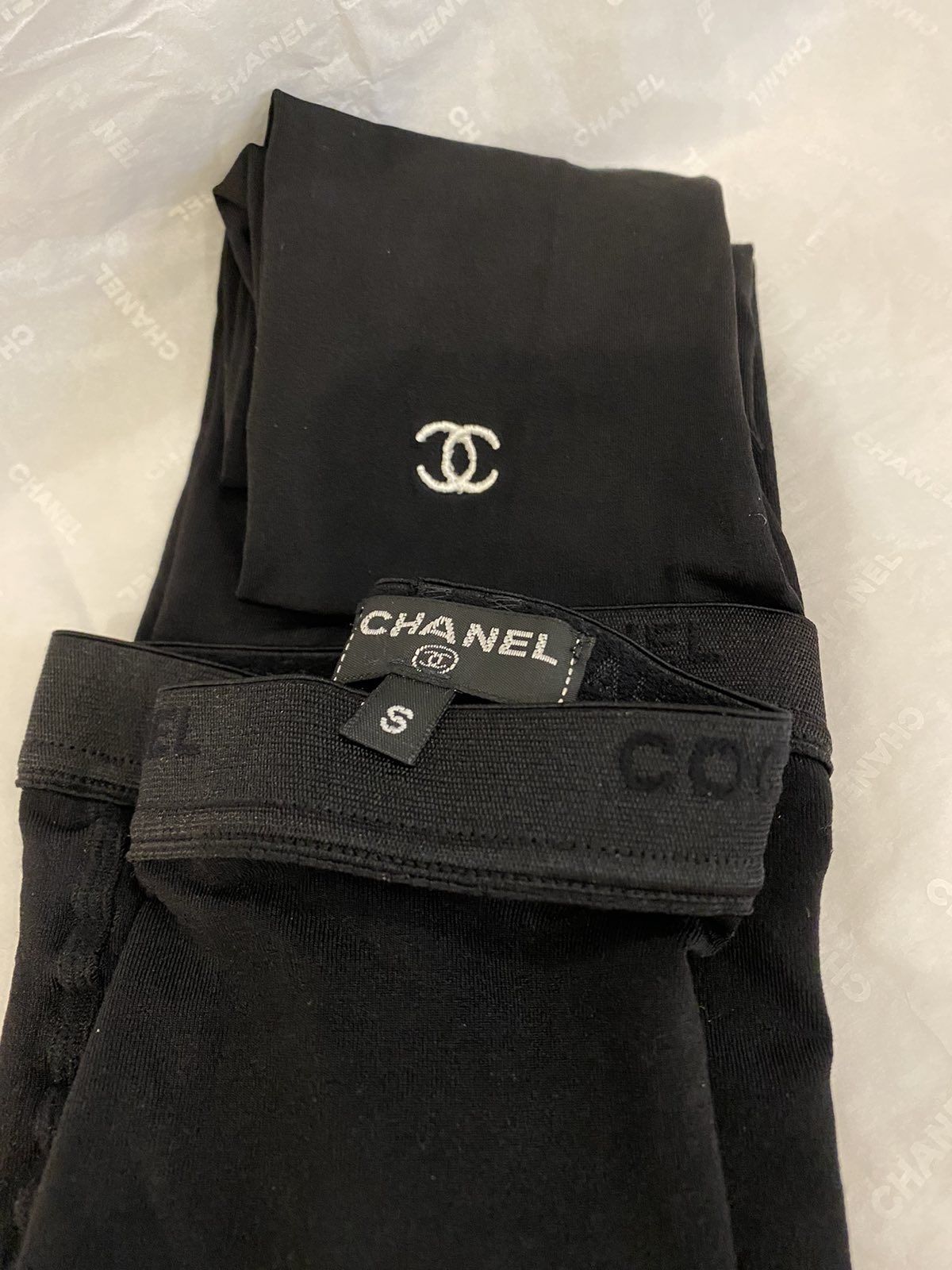 Chanel колготки.