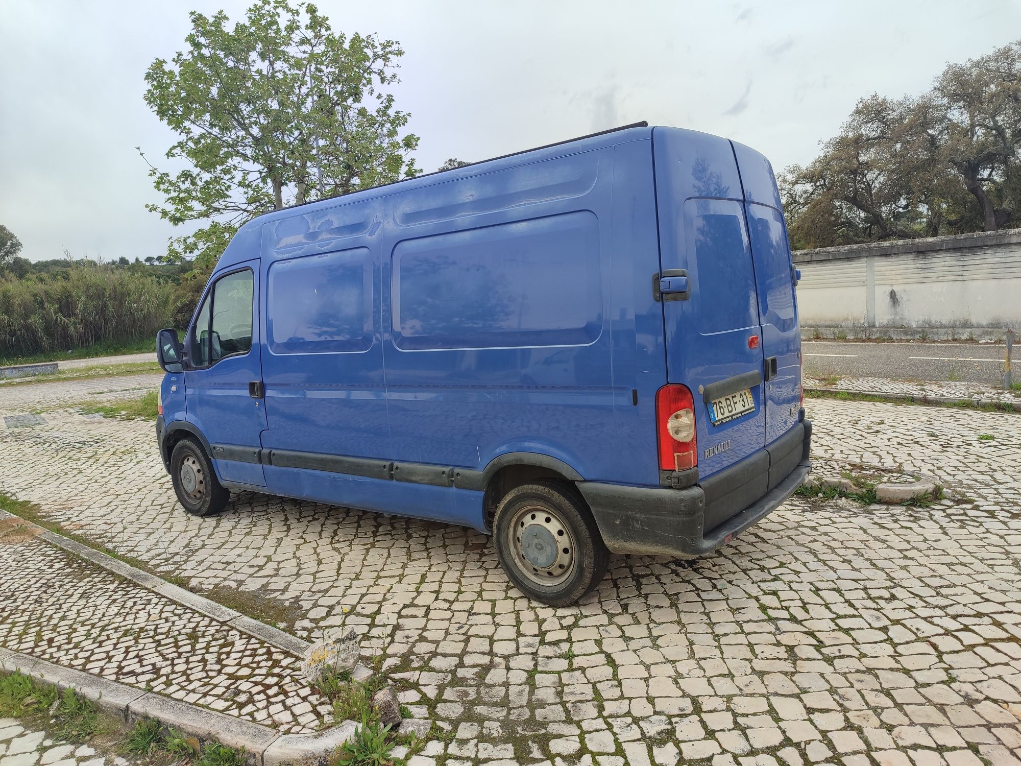 Renault master - II 2.5 dci 120 CV 6 velocidades combi L2H2 2T8 2006-0