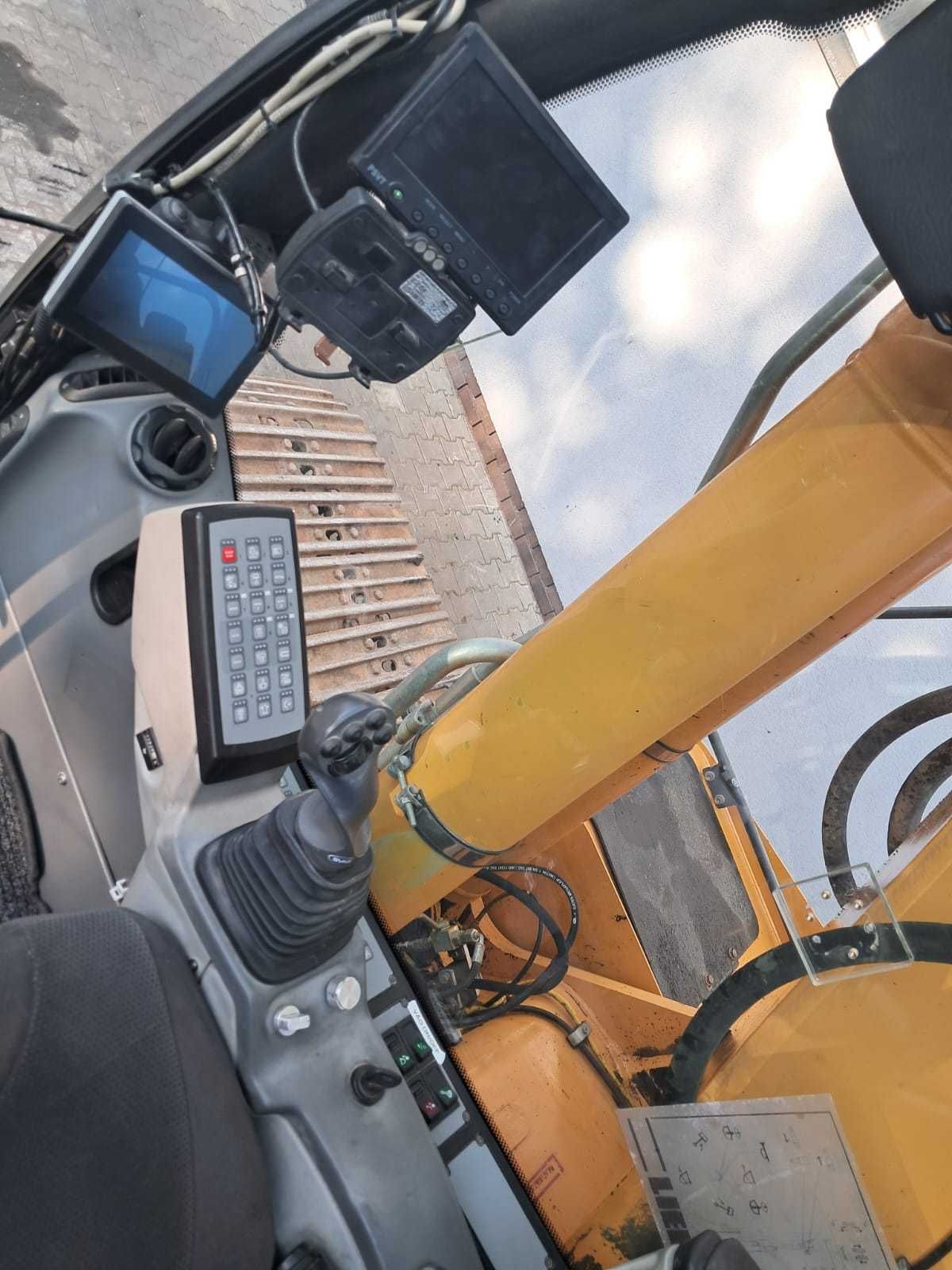 LIEBHERR R926 LC Rototilt Indexator Szczypce GPS 3D  Długie Ramię