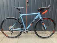 Rower Gravel Szosa Cube Cross Race SL HPA GRX 28cali Rama M