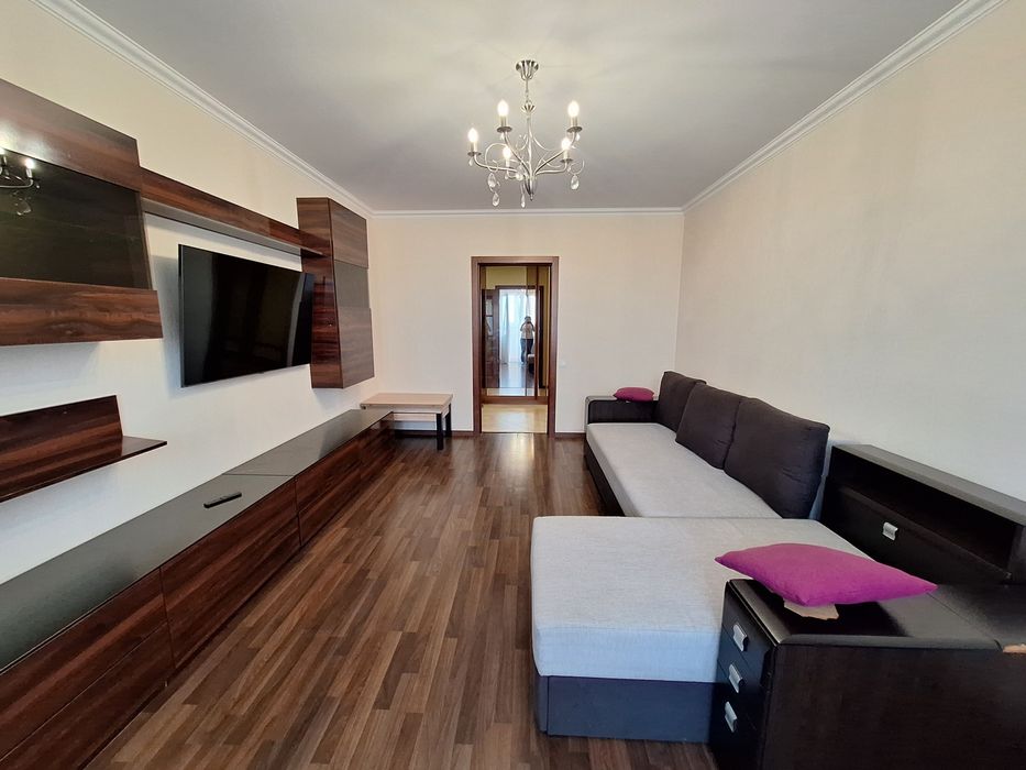 3-кімнатна 108 м УКОМПЛЕКТОВАНА меблями та технікою на К.шляху 1Д