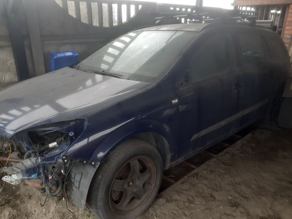 Maska,dzwi fotele,części Astra h kombi 2.0 turbo kolor Z20Z