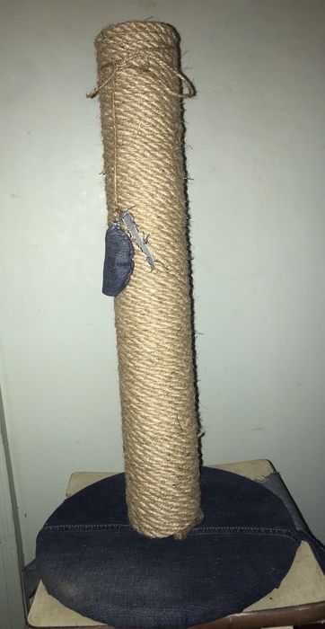 Стильна та міцна дряпка- стовпчик