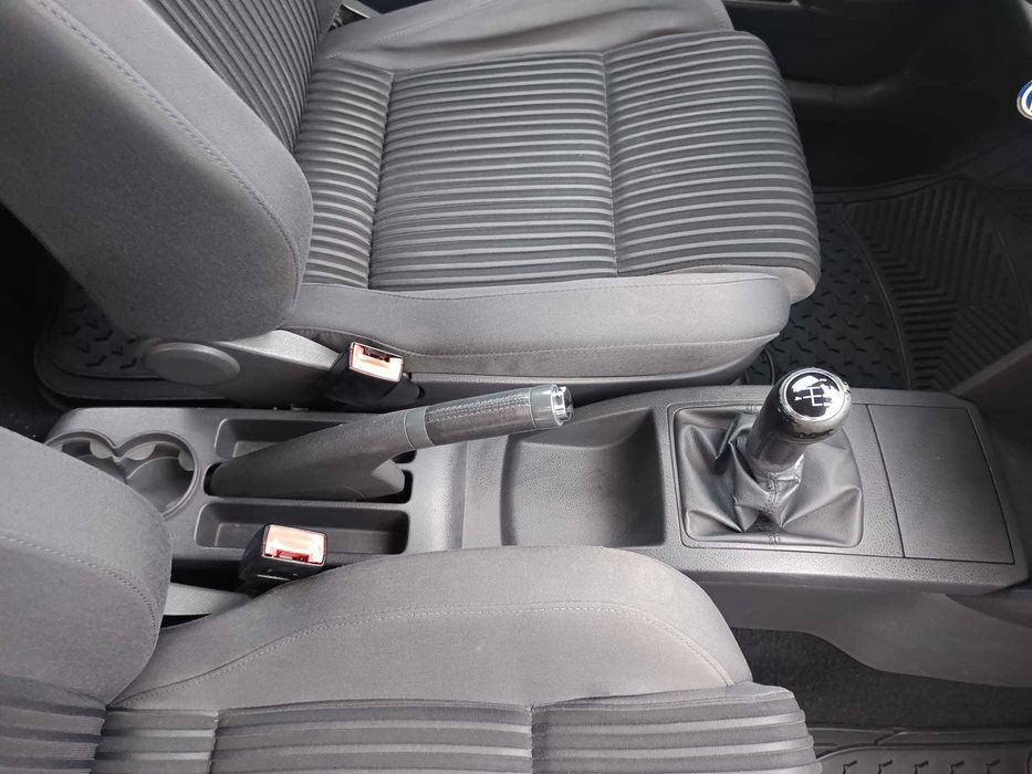 POLO Cinza Semi Novo