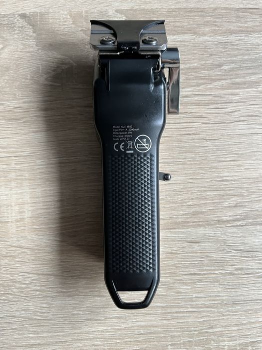 Maszynka do strzyżenia Kemei KM - 1550