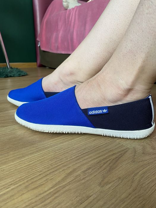 Buty sportowe Adidas, mokasyny, rozmiar 40,5