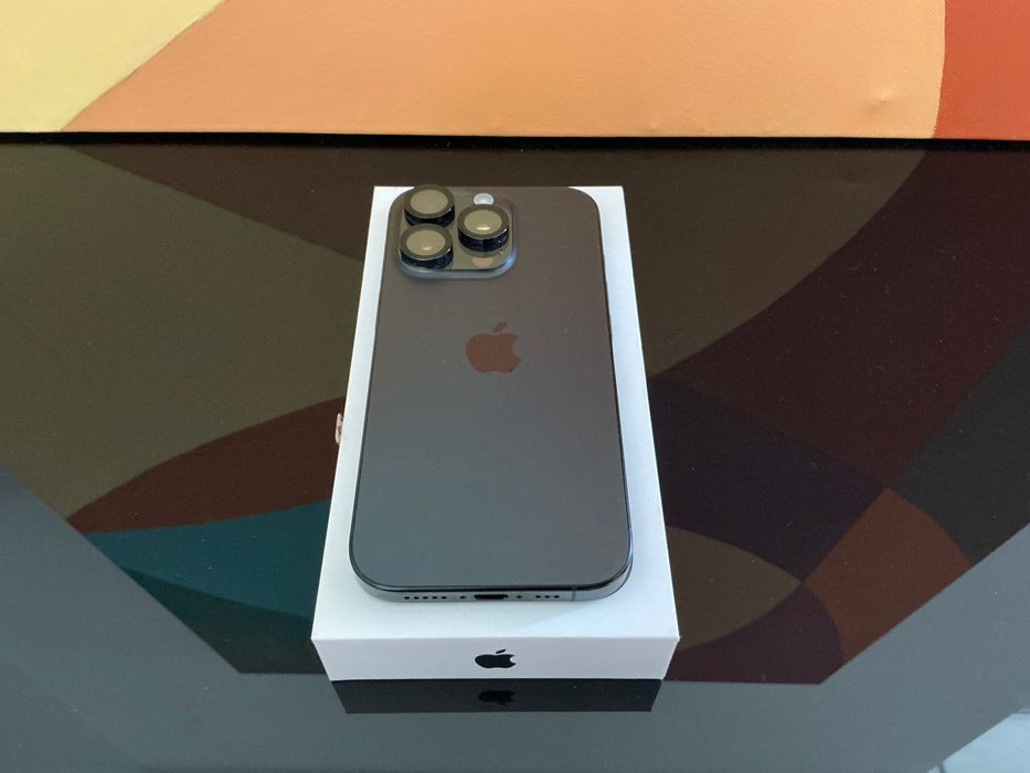 Apple iPhone 16 Pro 256 GB Titânio Preto