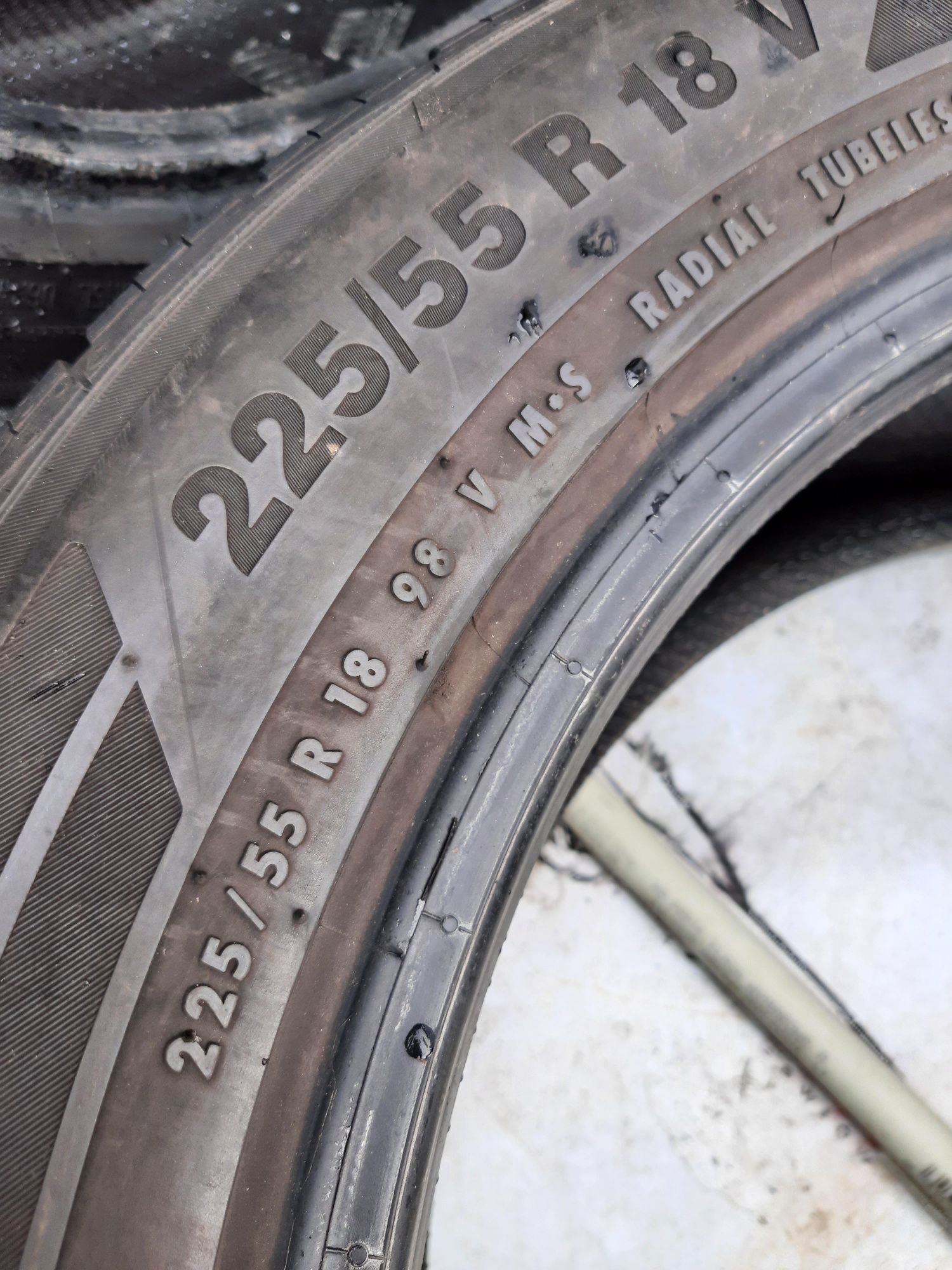 4x 225/55r18 Continental ContiCrossContakt LX2