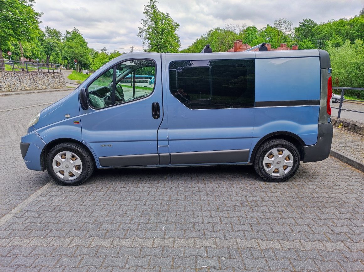 Renault Trafic 9 Osobowy