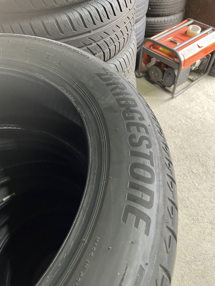 225/50/17 Bridgestone Turanza T005