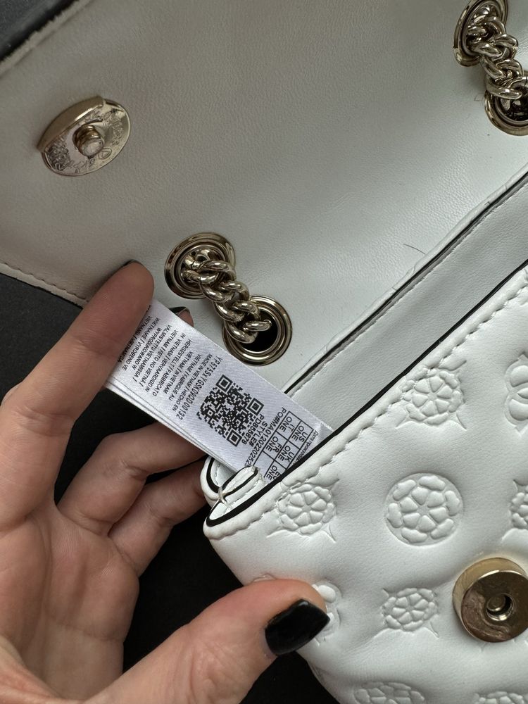Сумка жіноча біла guess