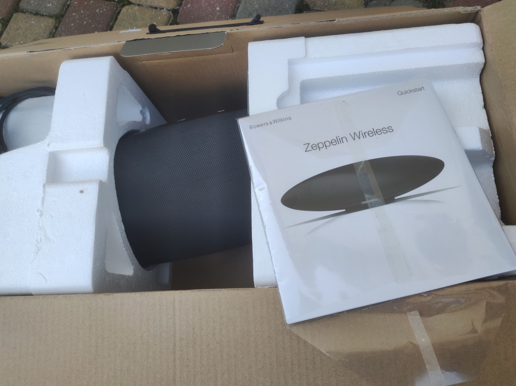 Беспроводная музыкальная система Zeppelin Wireless