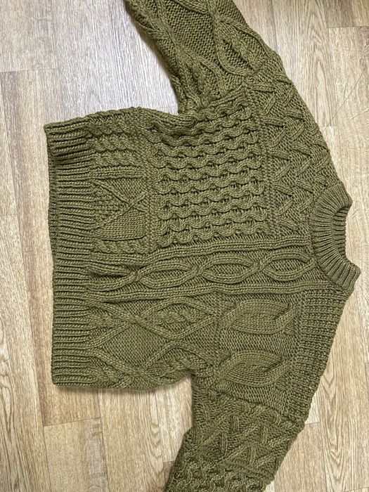 Светр англійської фірми H&M