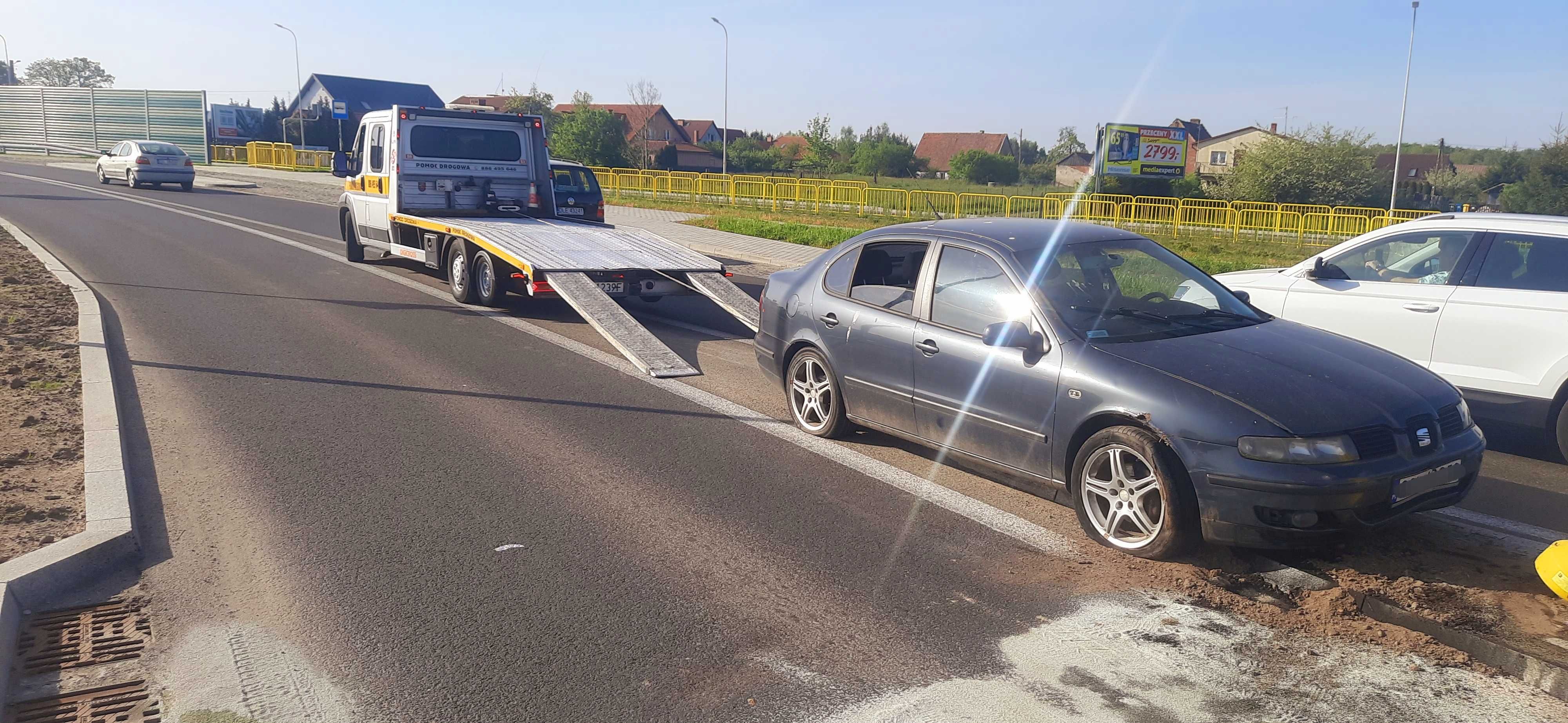Autolaweta Pomoc Drogowa MobilnMechanik Transport Aut LAWETA Holowanie