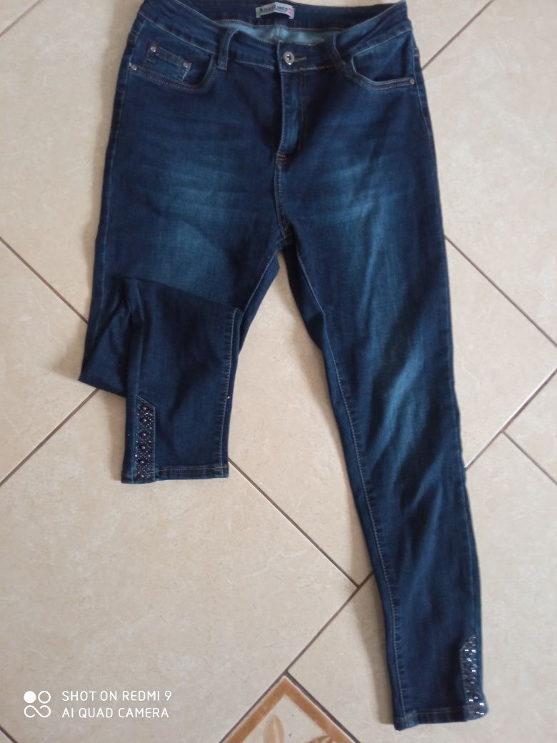Spodnie jeans 40