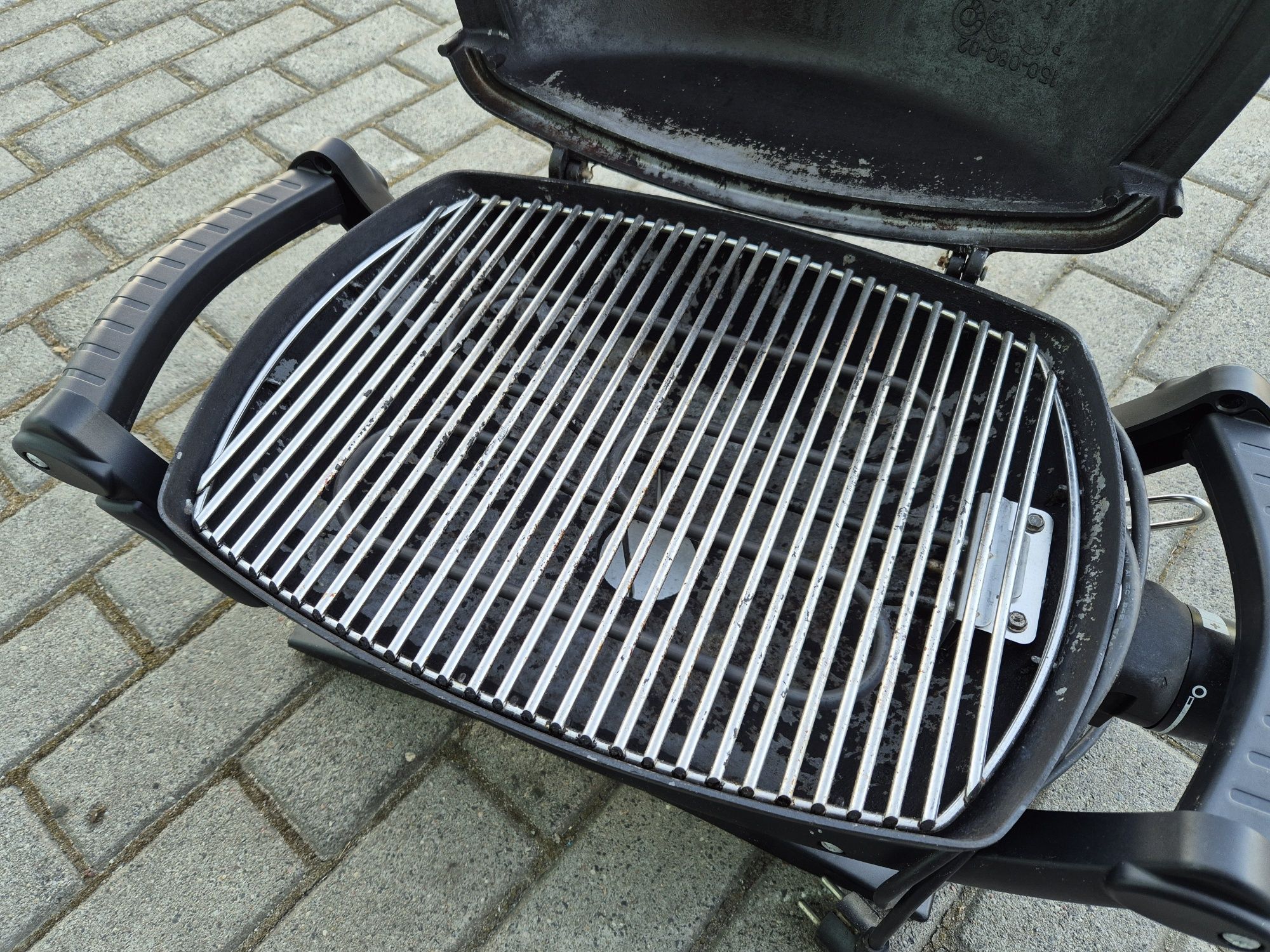 Grill elektryczny Weber Q1400 używany NOWA grzałka zadbany wysyłka