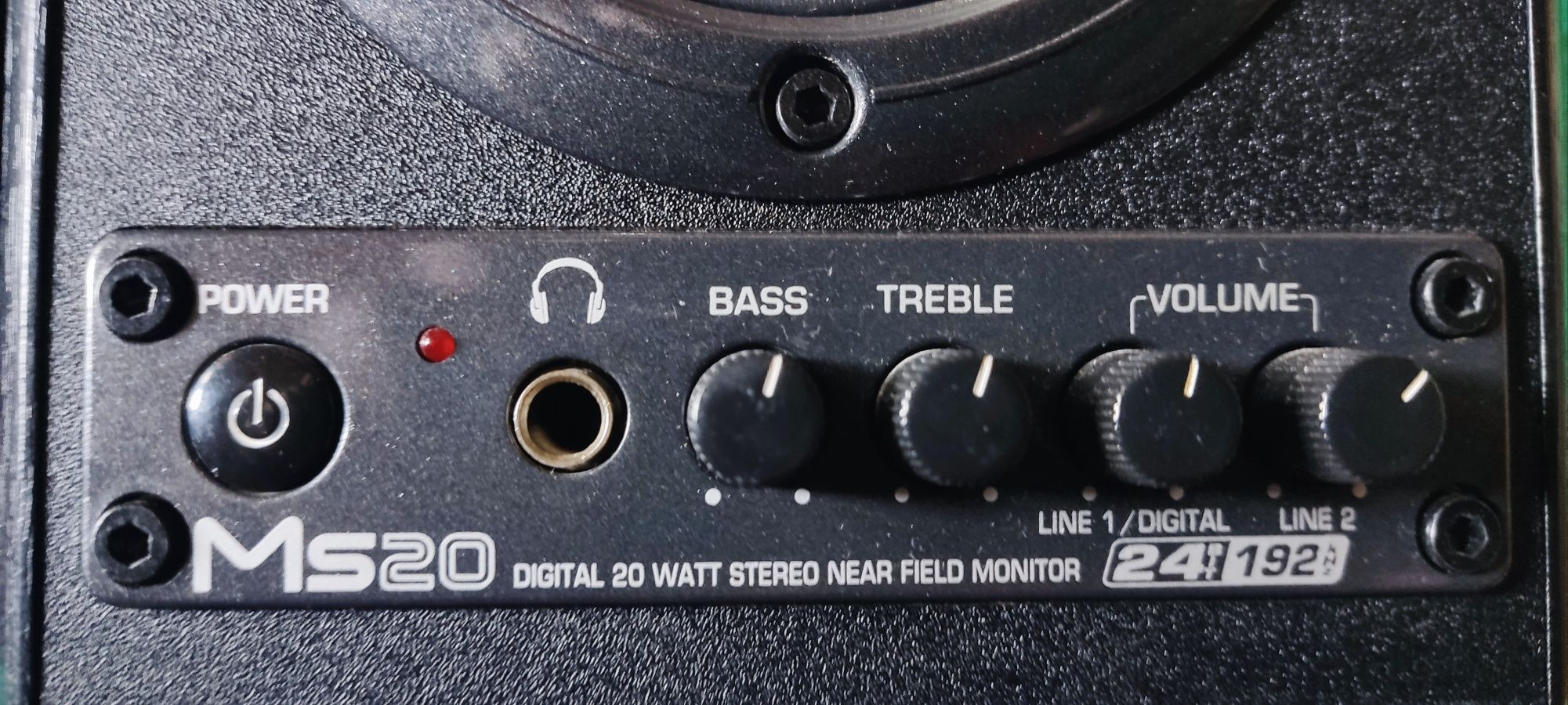 Colunas Activas MS-20 Behringer Como Novas!
