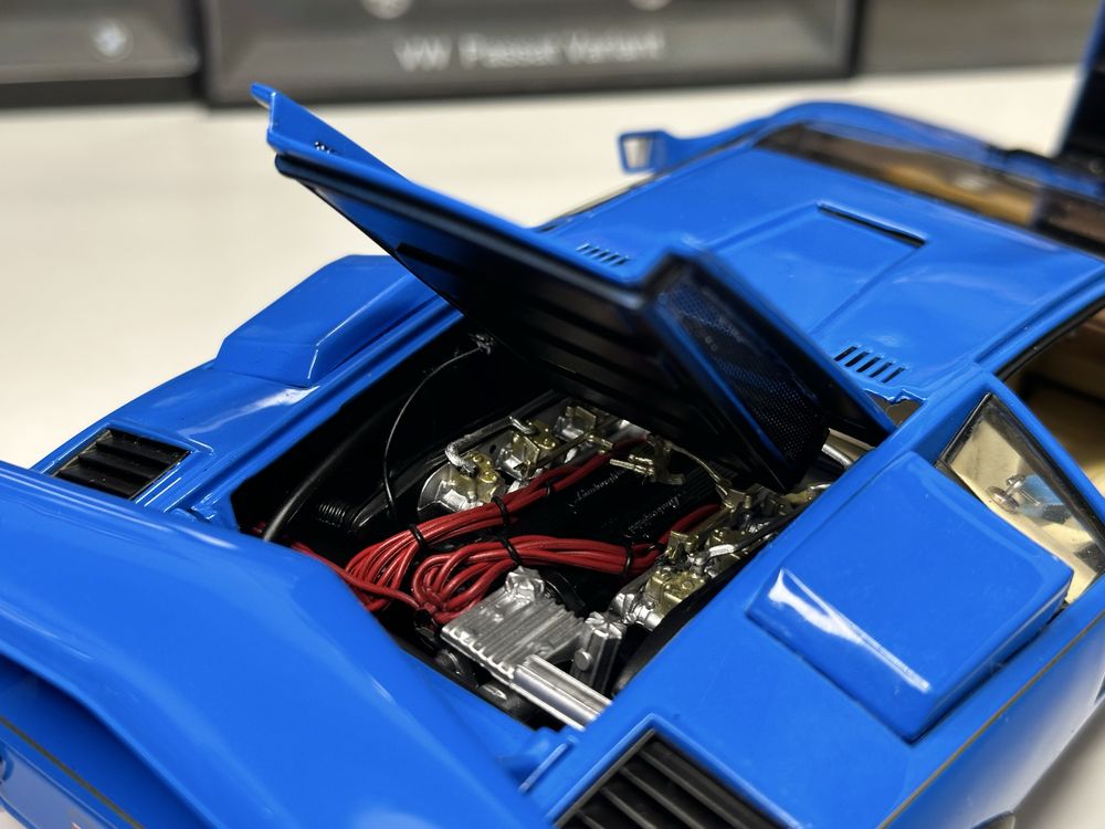 Lamborghini Countach LP500s WW 1:18 Kyosho (autoart,norev,solido,otto)