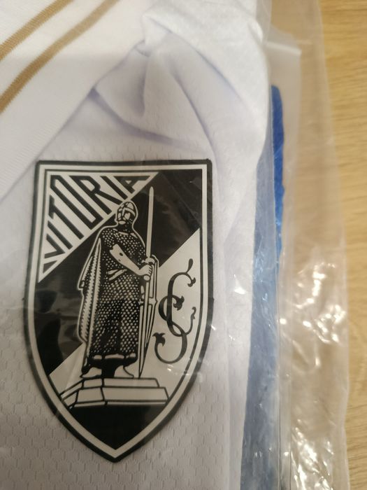 camisolas sapatilhas e fatos treino para vender