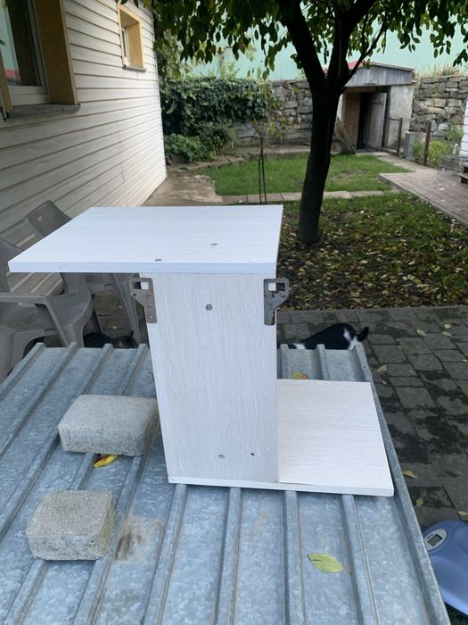 Полиці з дсп плити по 150 грн.